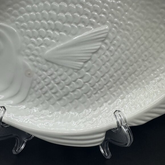 Whittier Pottery Vintage 1979 Fish Platter White Ceramic Coastal Decor Retro - Picture 6 of 11